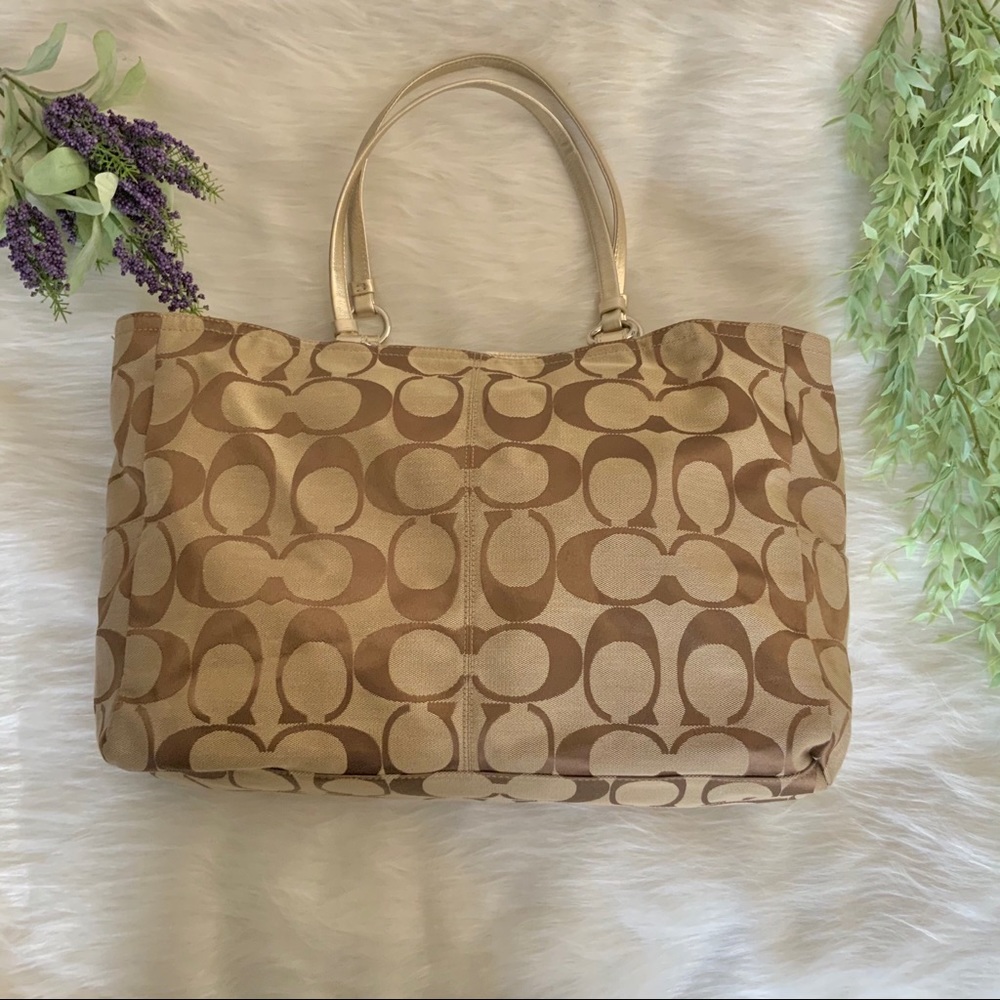 100 % percent authentic coach weekender tote bate